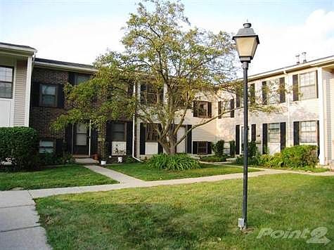 2nd image of 8335 Lakeview Ct