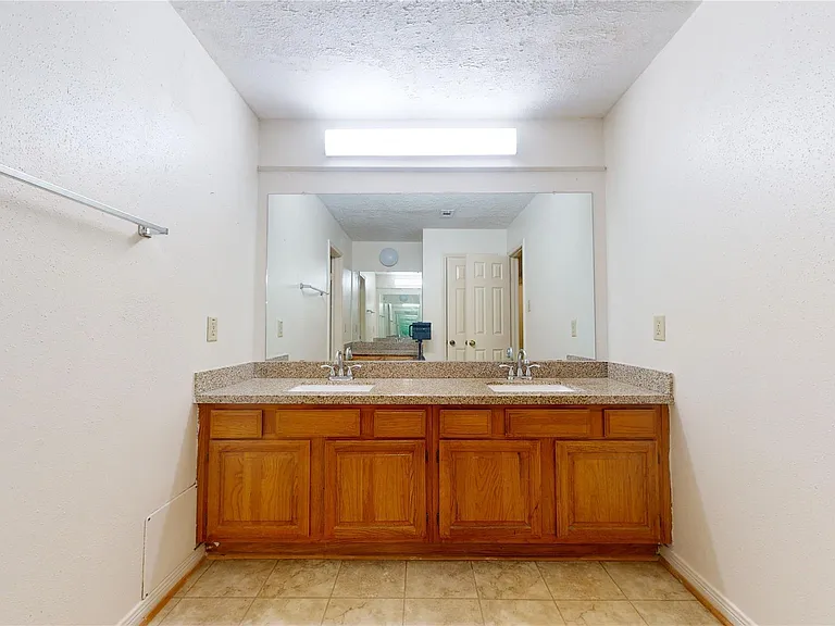 1206 Woven Wood Ct — Photo 31