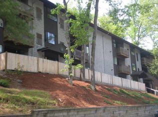 4 Hartford Ln, Nashua, NH 03063