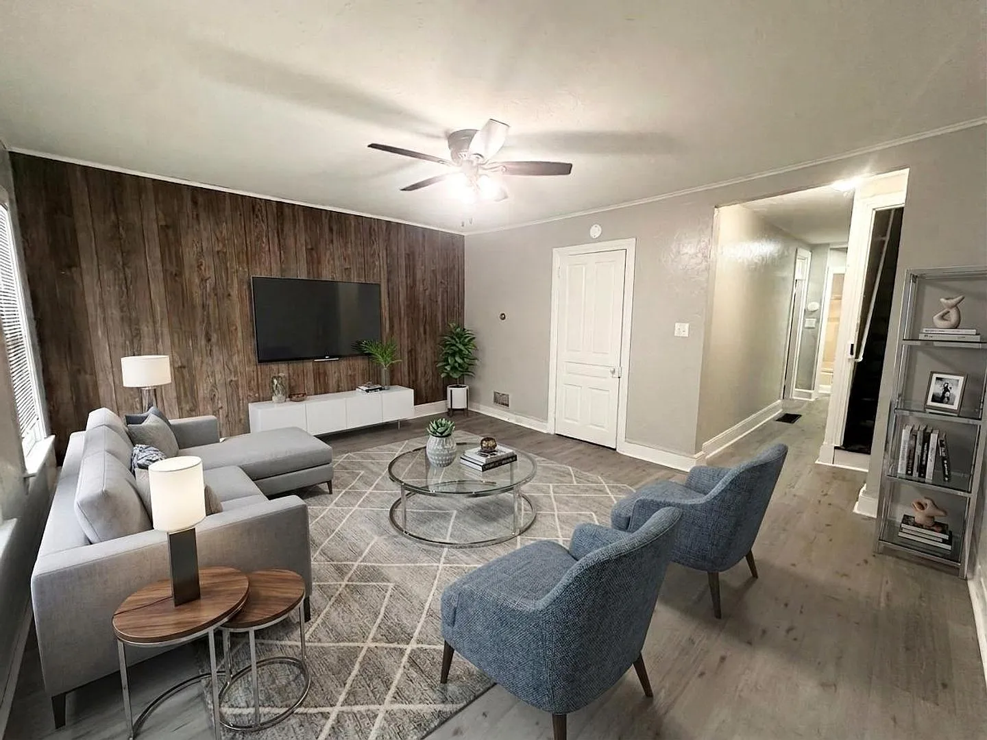 638 W Philadelphia Street — Photo 3