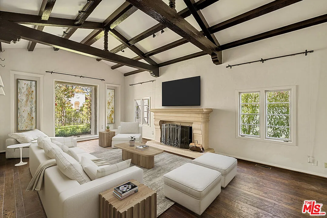 6 bed, 9.0 bath, 4426 sqft, $22,500 — Photo 3