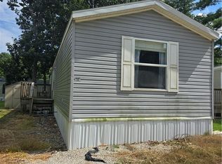 11 Pattie Dr, Oakwood, IL 61858