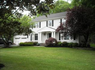 43 Blades Run Dr, Shrewsbury, NJ 07702