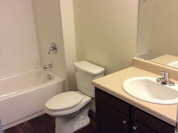 3rd image of 339 N 10th St #Townhouse
