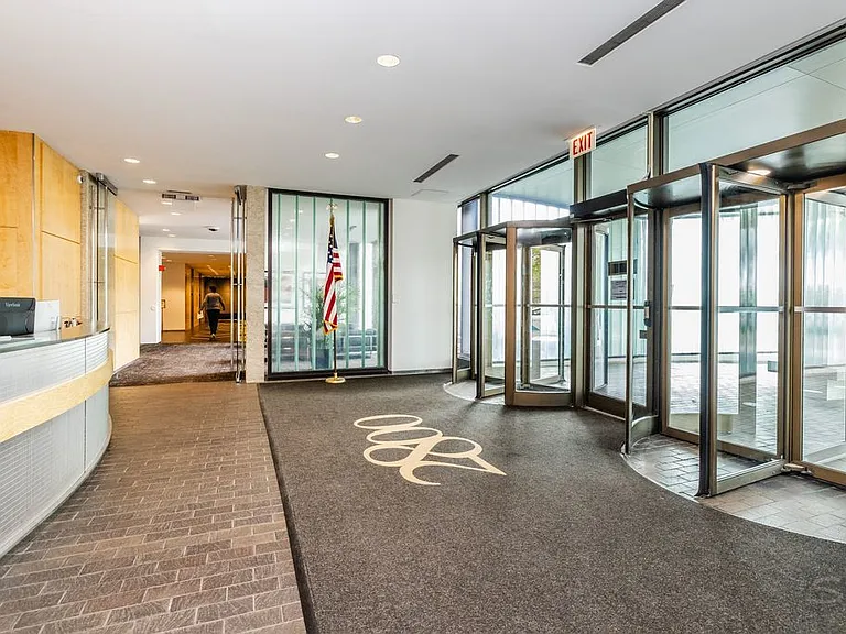 2800 N Lake Shore Dr #3814-3816 — Photo 29