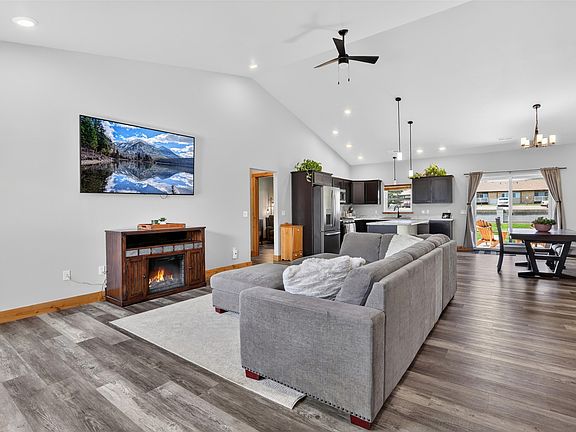 5th image of 405 Sheffield Ct