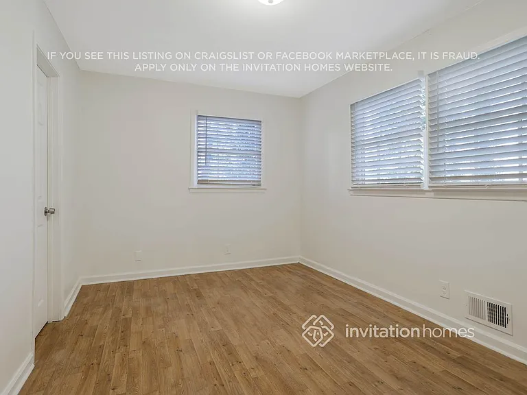 2372 Oakridge Ct — Photo 17