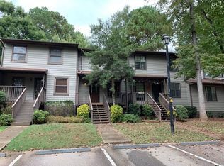 4215 The Oaks Dr, Raleigh, NC 27606