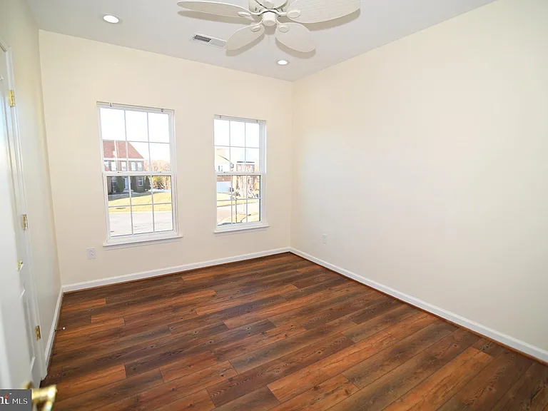 7001 Chaptico Ct — Photo 72