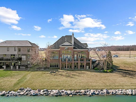 5th image of 8178 Hunters Ridge Dr