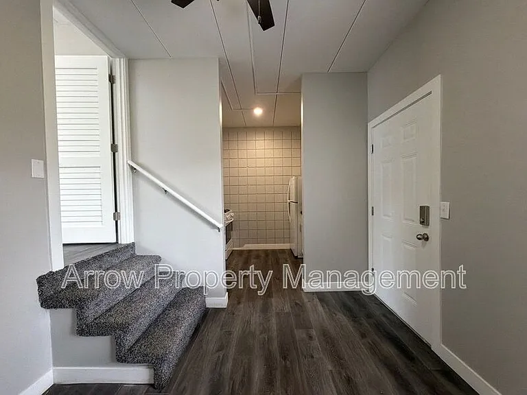 867 N 26th St #103 — Photo 2