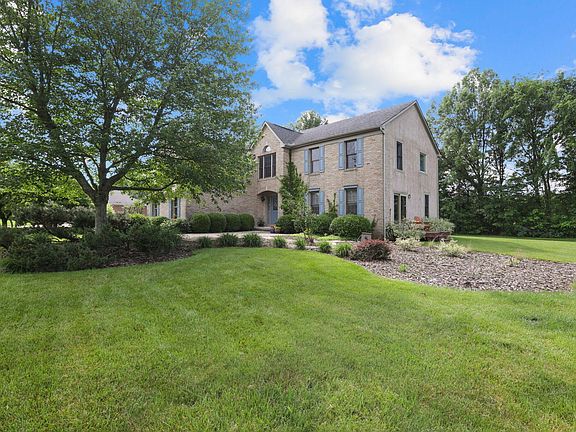 3rd image of 7239 Fox Lake Dr