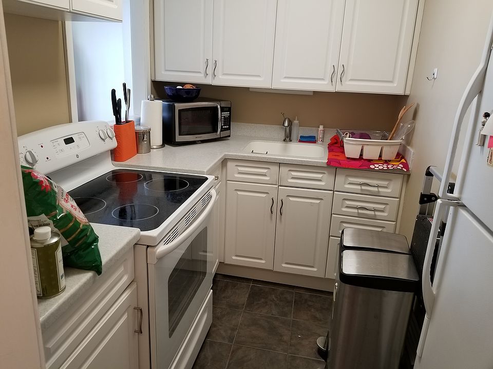 2nd image of 5415 N Sheridan Rd APT 3807