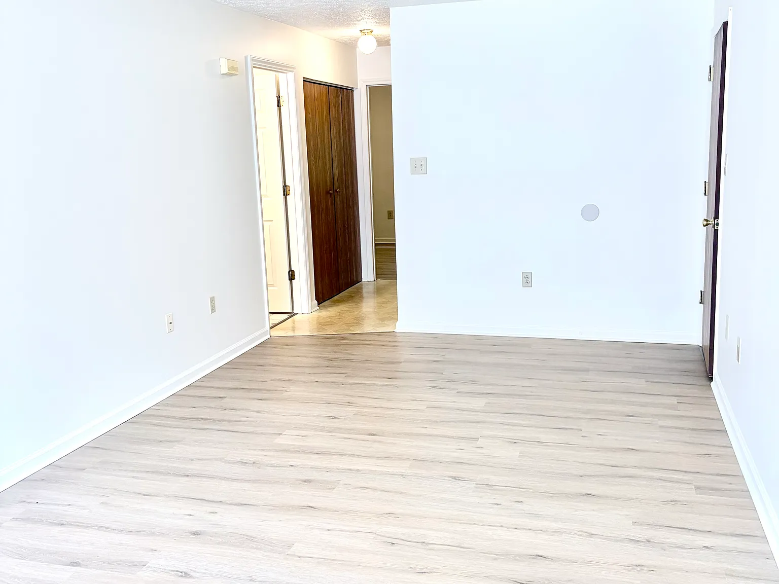 2 bed, $925 — Photo 3