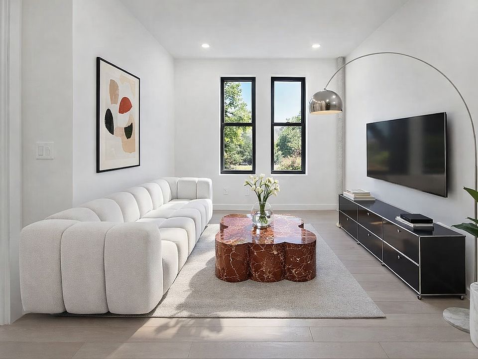 1st image of 19 Wyckoff St #19A