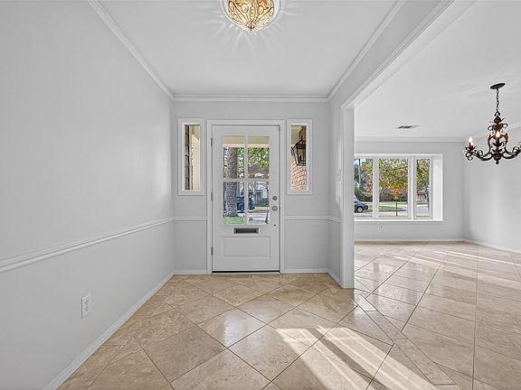 5th image of 13014 Apple Tree Rd