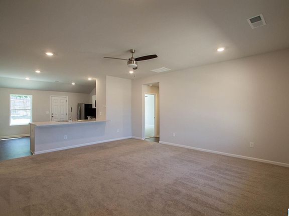 4th image of 188 Coleman Way