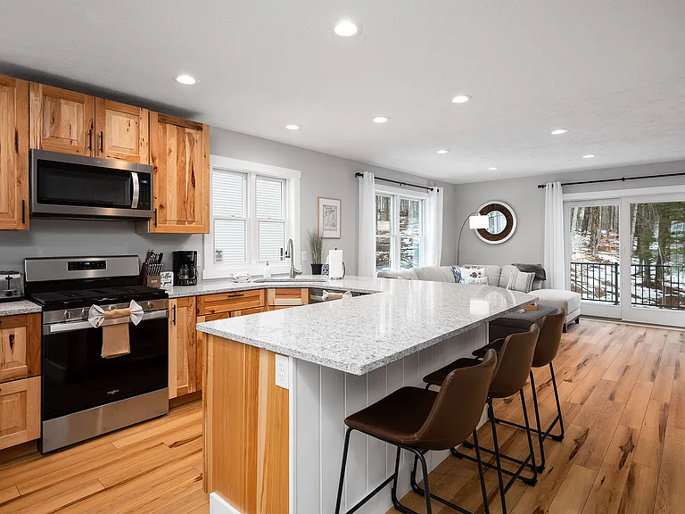 18787 Lakewood Cir — Photo 4