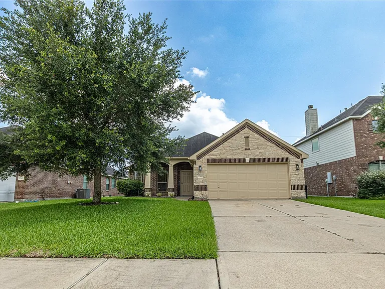 23611 Starbridge Lake Ln — Photo 28