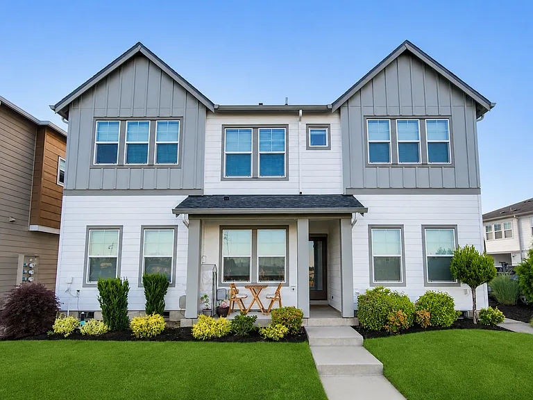 4245 SE Fortress Ln — Photo 3