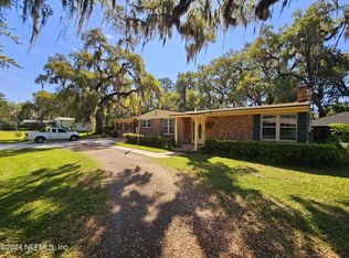 5306 Cruz Rd, Jacksonville, FL 32207
