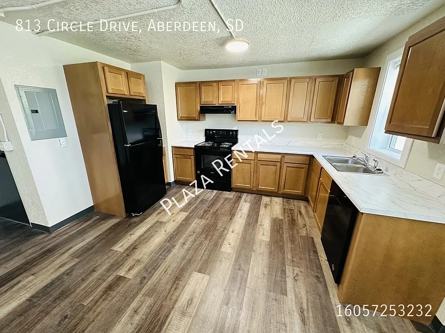 1011 N 2nd St #10