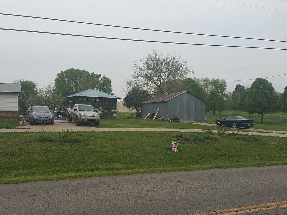 2nd image of 1202 Wire Rd