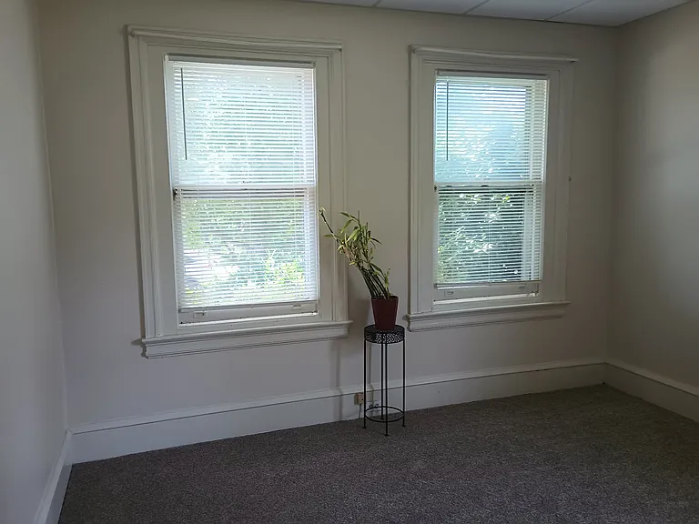2345 Mount Carmel Ave #2 — Photo 11