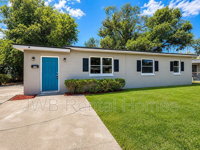 1st image of 2248 Inwood Cir S