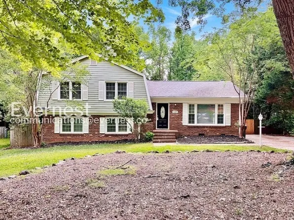 400 Wilcrest Dr, Matthews, NC 28105