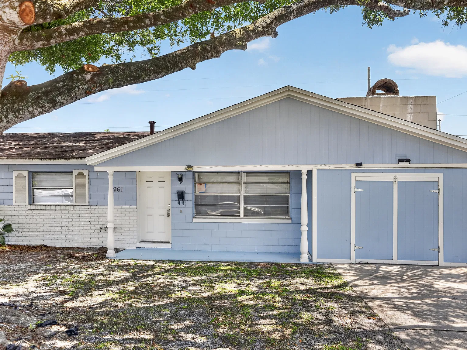 4 bed, 1380 sqft, $2,385 — Photo 3