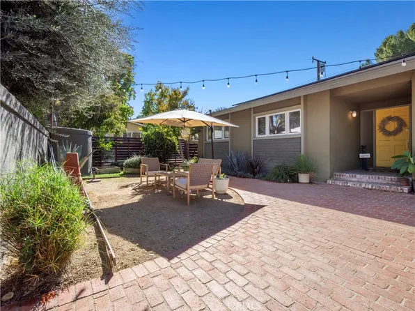 25105 Highspring Ave, Santa Clarita, CA 91321