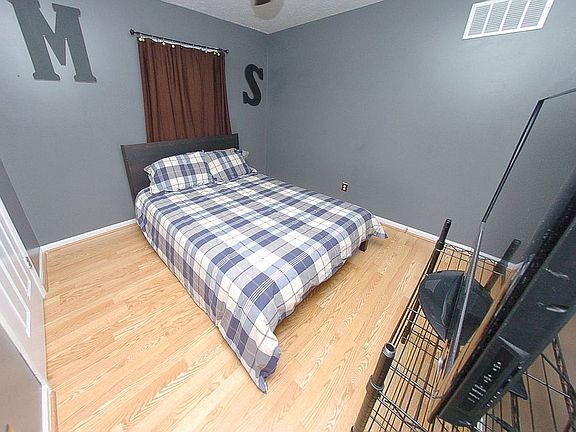 5th image of 597 Eagleview Dr