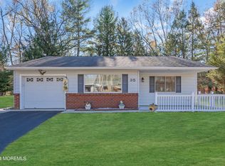 35 Arizona Ave, Whiting, NJ 08759