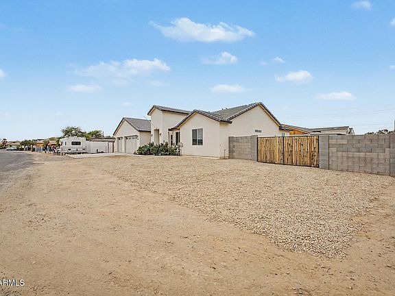 3rd image of 5594 E SANTA RITA Drive