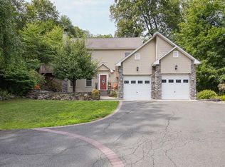 27 Beattie Pond Rd, Fort Montgomery, NY 10922