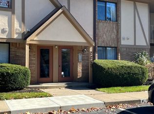 2283 Hedgerow Rd #2283B, Columbus, OH 43220