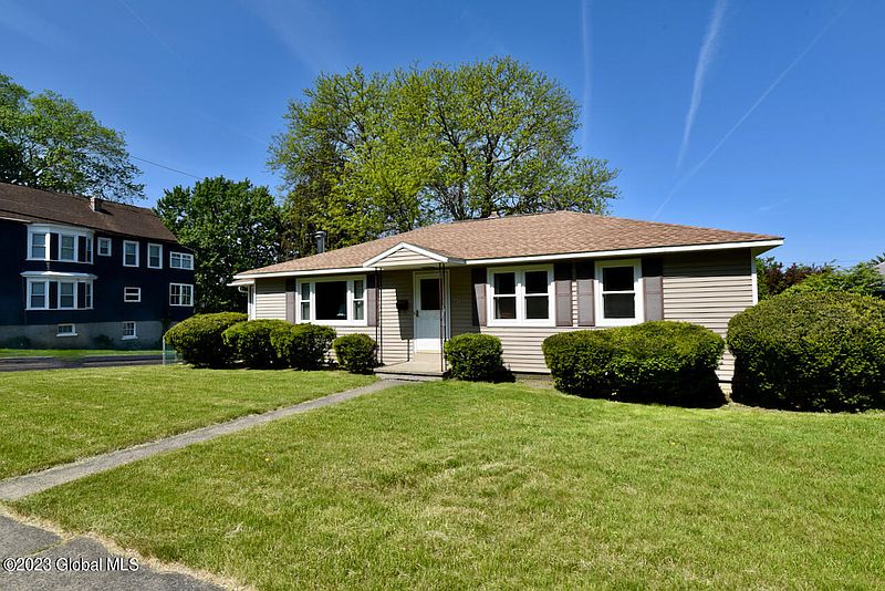 4th image of 869 8th Avenue