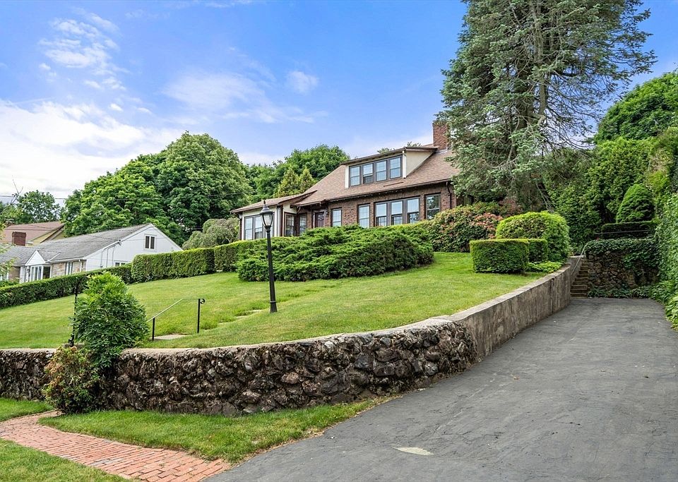 34 Hutchinson Rd, Arlington, MA 02474 Zillow