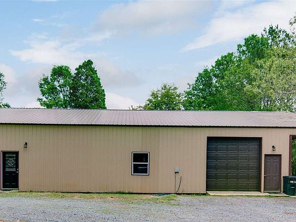 4th image of 951 County Road 4007