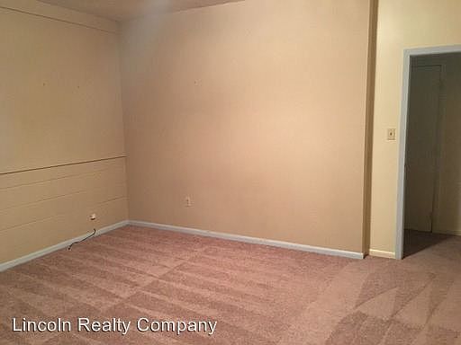 4th image of 315 W Alden Ave