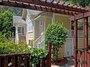 1735 SW Broadway Dr #A, Portland, OR 97201