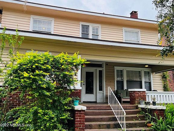 2nd image of 2322 Herschel St APT 5