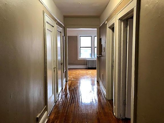 3rd image of 449 Mountainview Ave APT 207