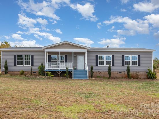 13584 Smith Ford Rd, Hickory Grove, SC 29717