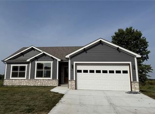 805 Timberline Dr, Cameron, MO 64429