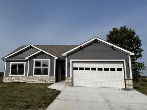 805 Timberline Dr, Cameron, MO 64429