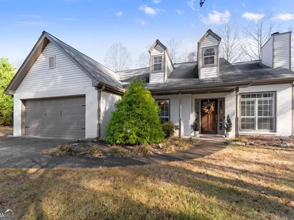 28 Spring Ridge Dr, Dawsonville, GA 30534