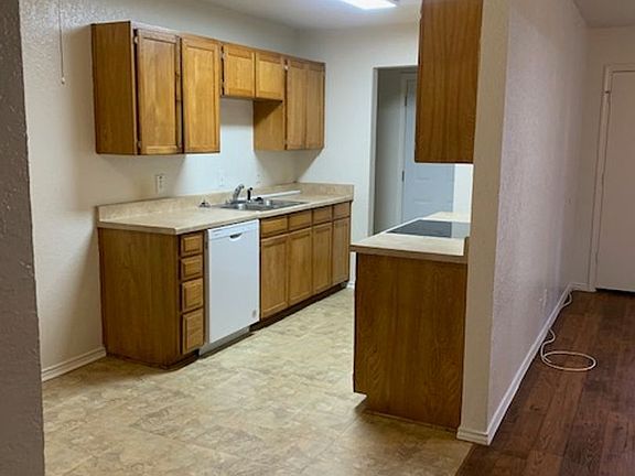 4th image of 1149 Landsdale Ln