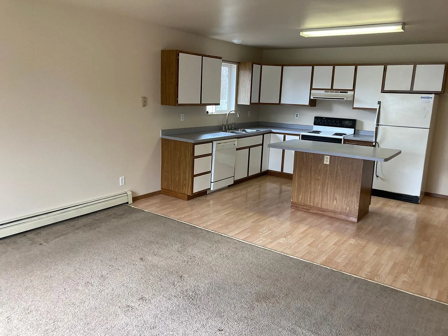 1170 Dodds Drive — Photo 4